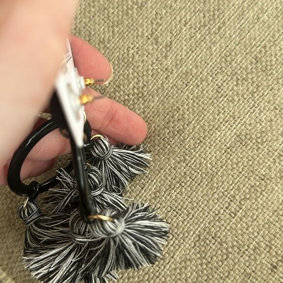 New Sugarfix Baublebar Tassel Style Earrings - Picture 3 of 4